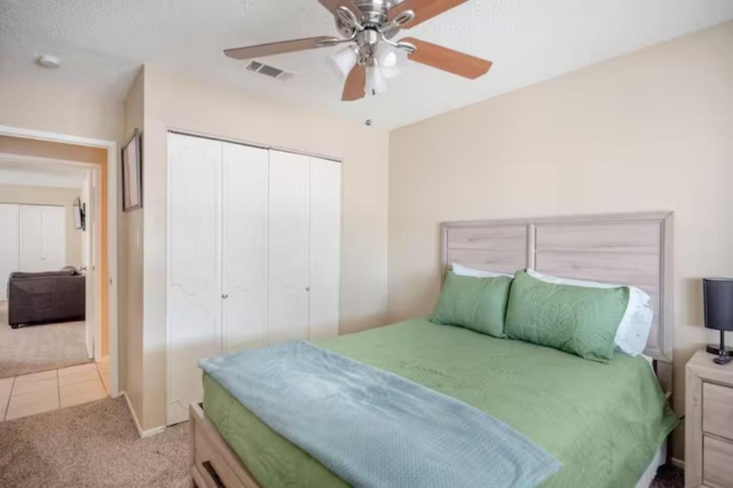 Pool 4 Bedroom 2 Bath Close To Strip ラスベガス エクステリア 写真