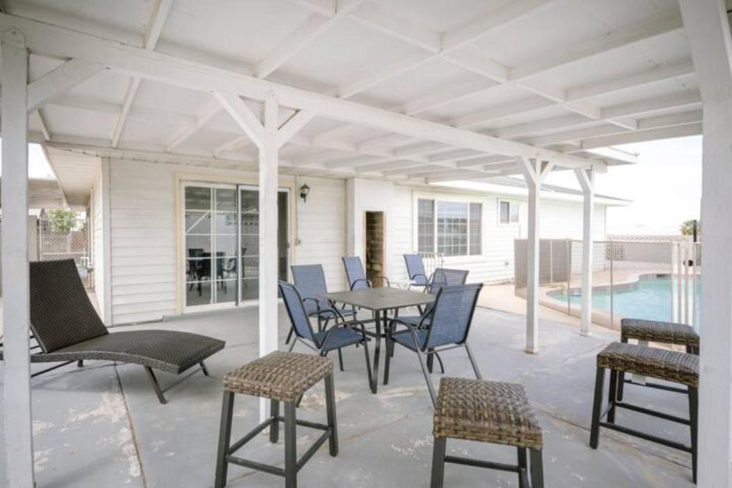 Pool 4 Bedroom 2 Bath Close To Strip ラスベガス エクステリア 写真